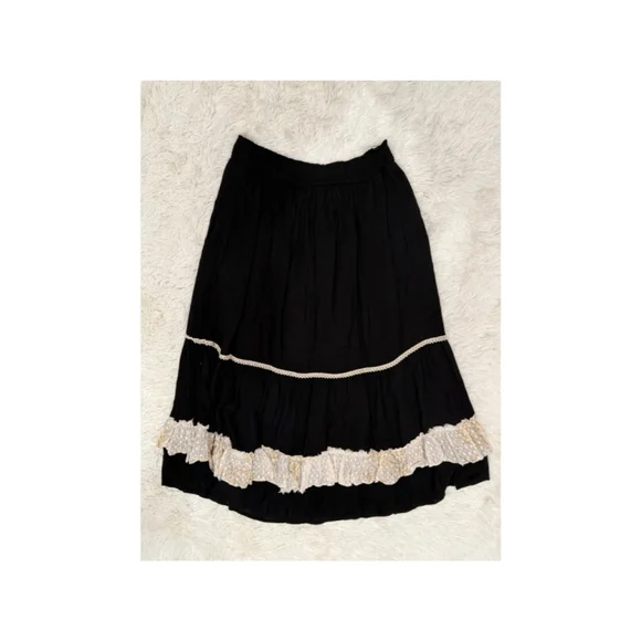 POL Black Midi Skirt with Beige Floral Embroidery - Size L (EUC) - Picture 2 of 6